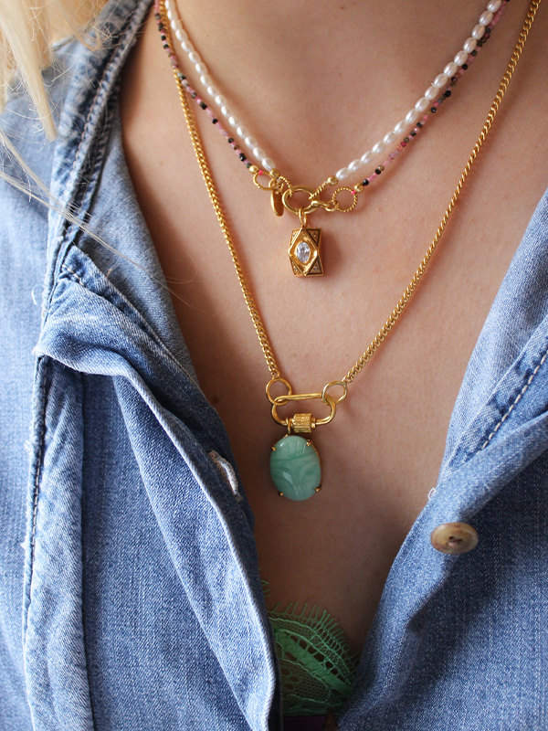 Chrysopraas scarabee bedels