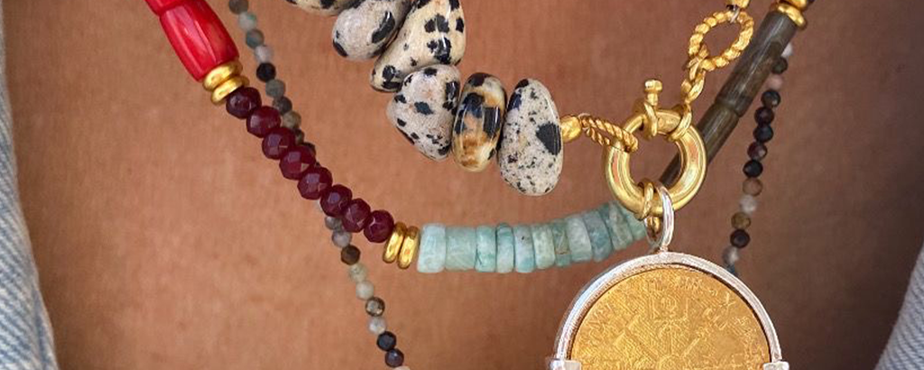 Sieradentrends dit najaar: Statement kettingen, chunky armbanden en ring stacking