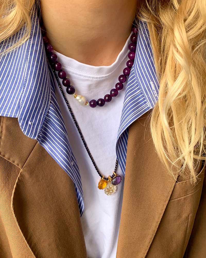 Blauw_koordje_paarse_jade ketting