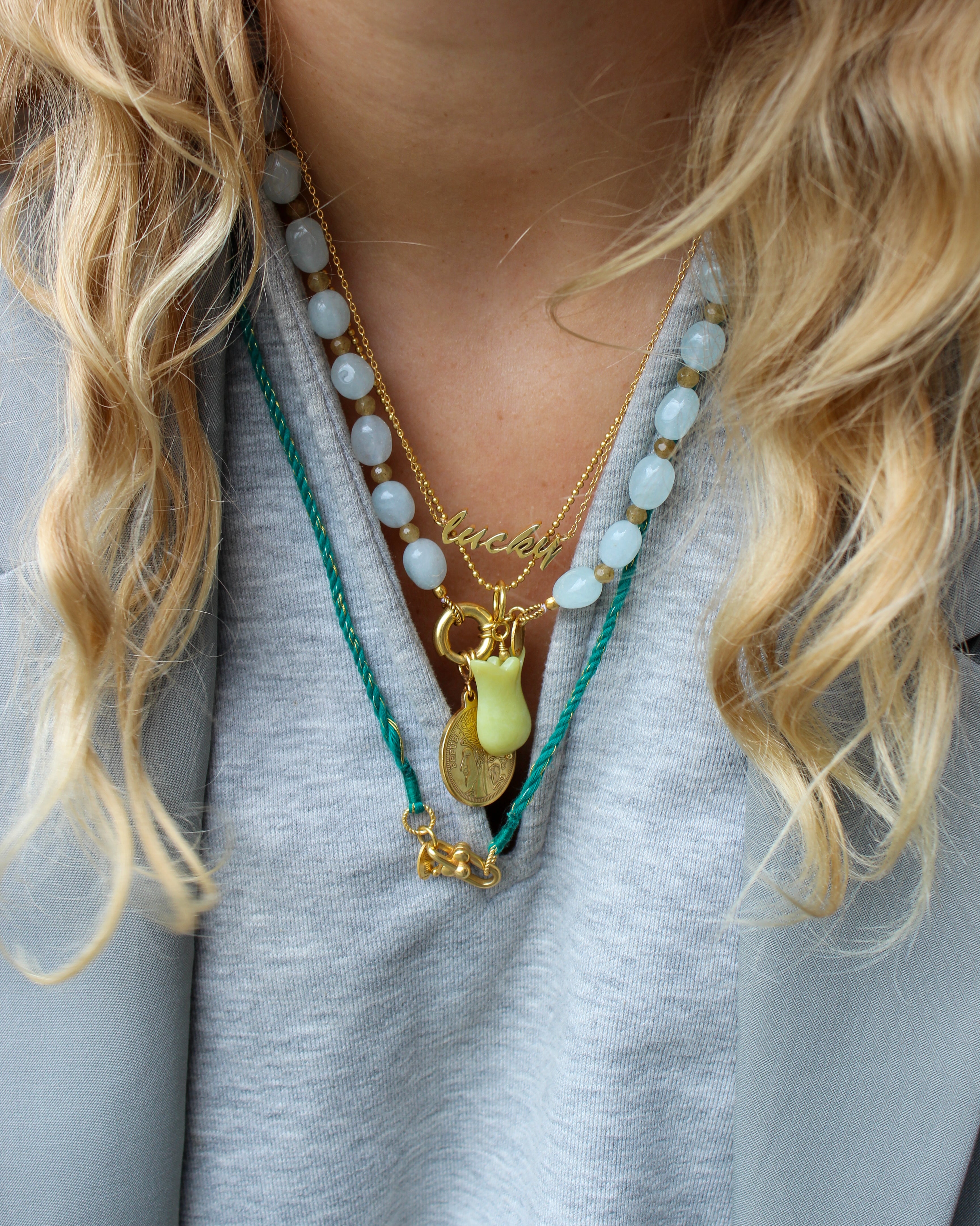 Blauwe Jade Edelstenen Ketting Met Slot