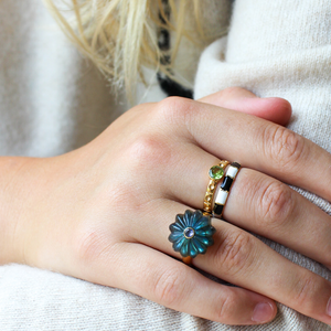 Gouden Ring Met Peridoot Edelsteen