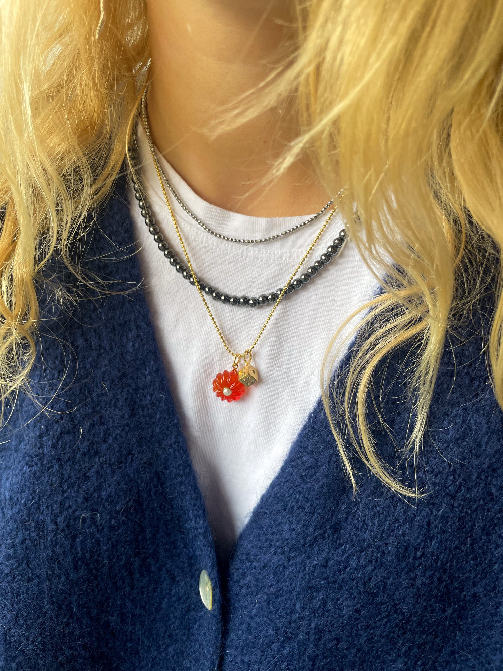 Carneool bloem met pareltje
