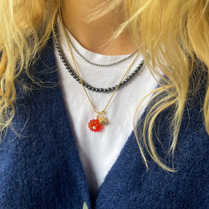 Carneool bloem met pareltje