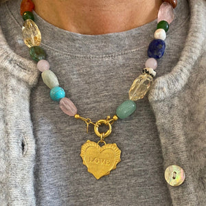 Grove Multi edelstenen ketting en LOVE hart bedel