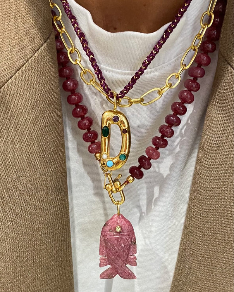 Handgeslepen Rhodoniet Vis Bedel Goud Ruby
