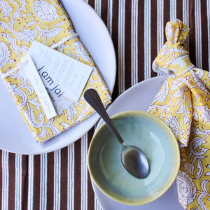 Katoenen_Servetten_Streep_Donkerbruin_geel