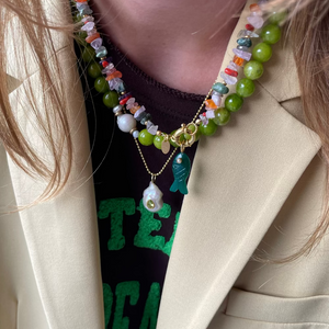 Groene onyx vis bedel met parel