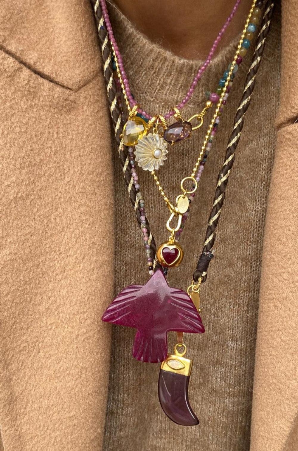 bruine satijnen koord ketting