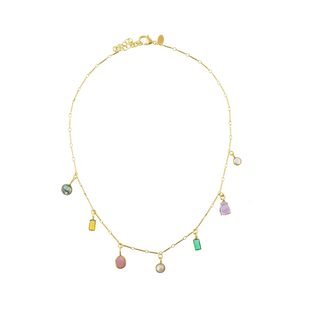 gouden_ketting_met_meerdere_bedels