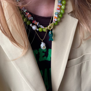 Groene onyx vis bedel met parel