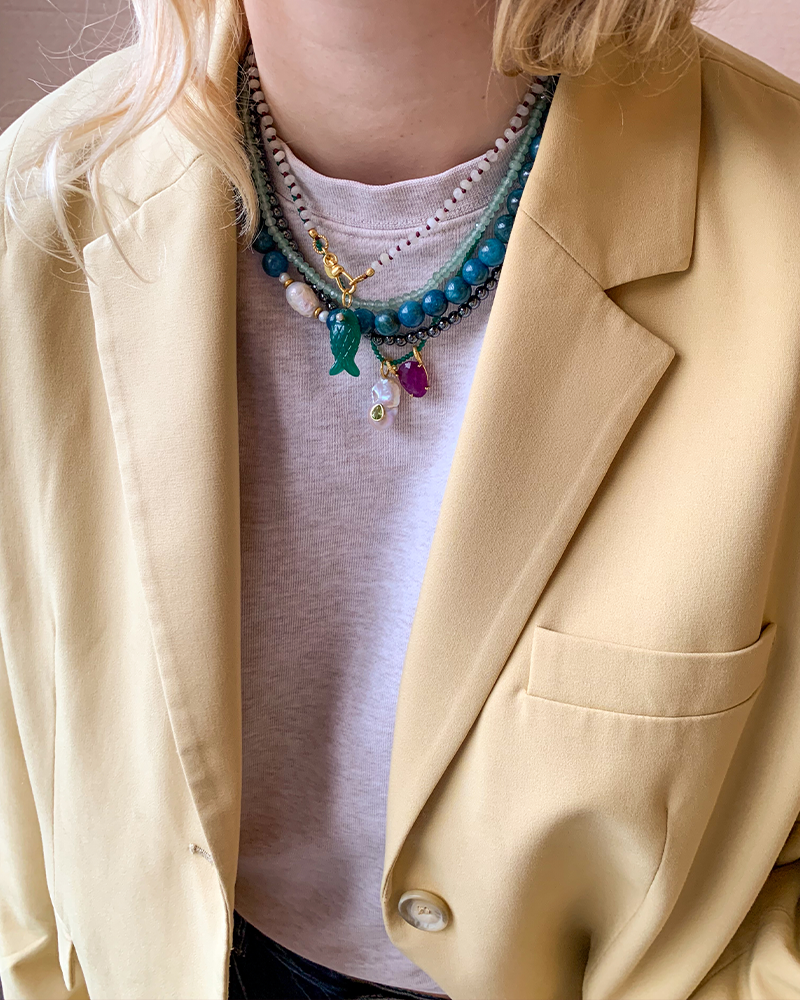 blauwe jade ketting met parel