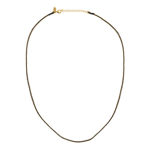 zwart koordje met slotje