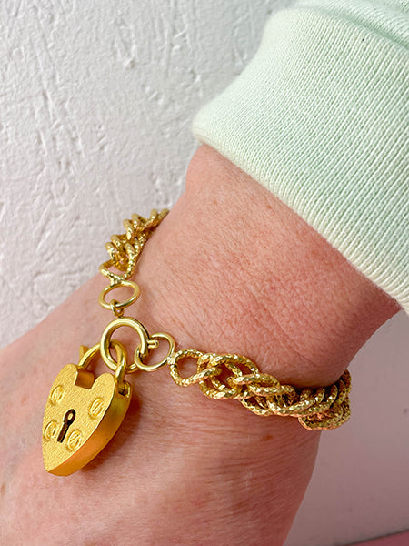 Gourmet Chain Bracelet With Big Heart Lock